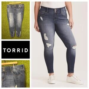 Torrid‎ Premium 3 Button Jegging Skinny Jeans 20W
